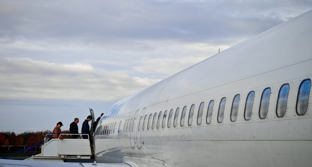 "Отменили, когда мы уже были в пути": россияне жалуются на срыв новогоднего тура в тропики