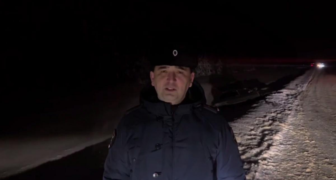 Водитель Volkswagen Tiguan скрылся, оставив двоих в больнице после лобового столкновения