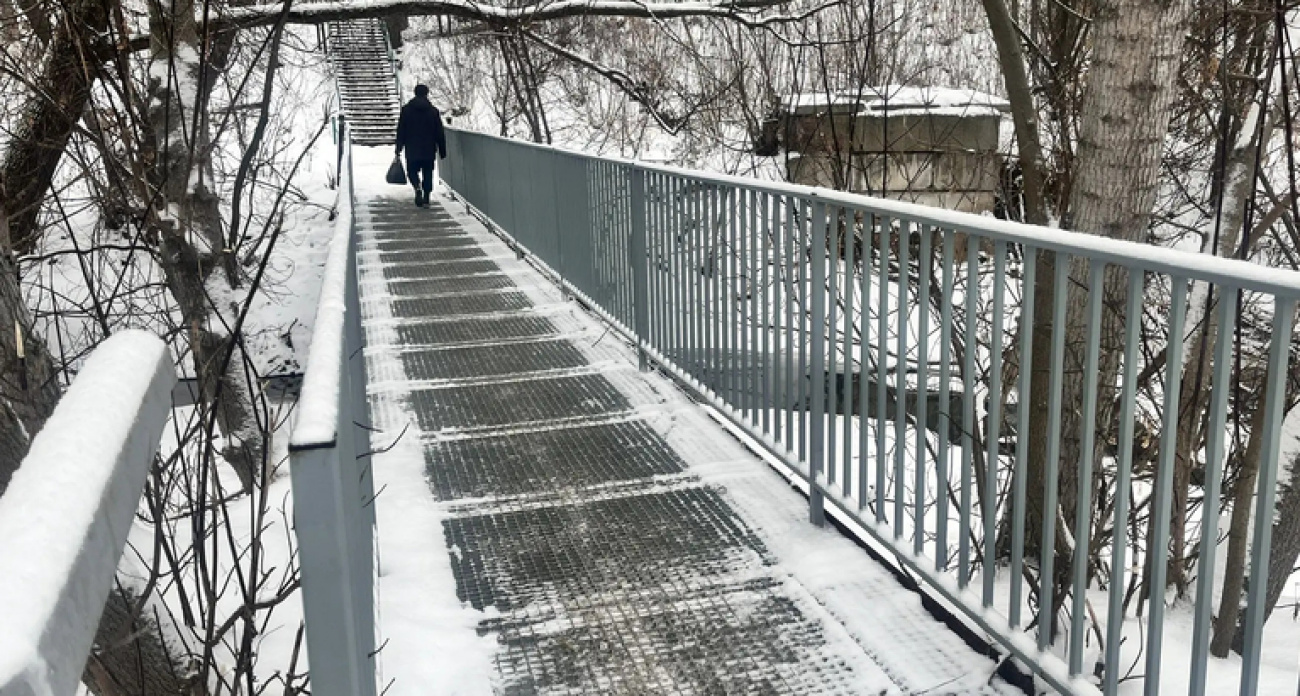 В Советском районе за прошедший год обновили дороги, тротуары и пешеходный мост