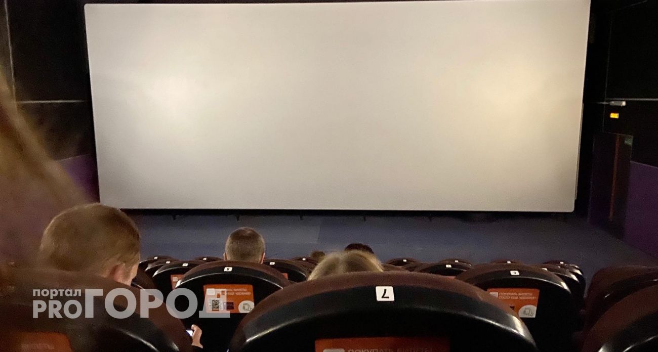 Житель Сормово потратил 40 тысяч рублей, решив сводить девушку в кино