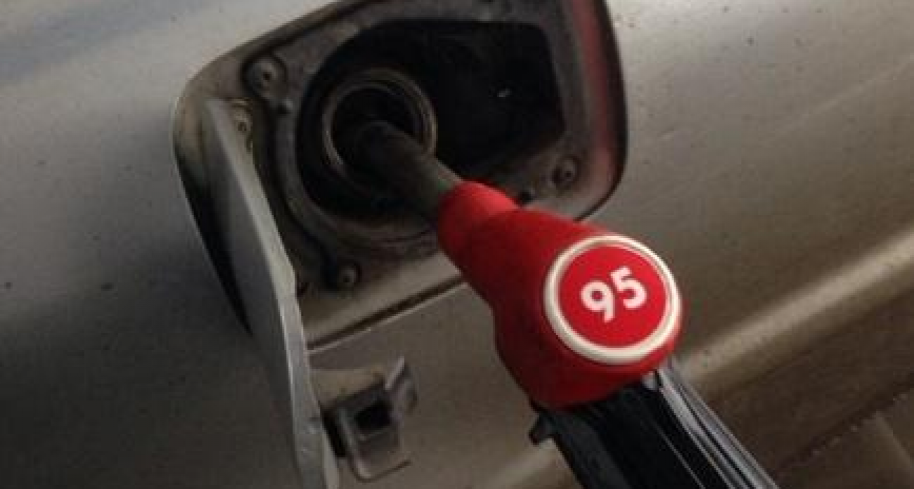Бензин АИ-92 в Нижегородской области взлетел до 61 рубля: цены выросли на 12% за год