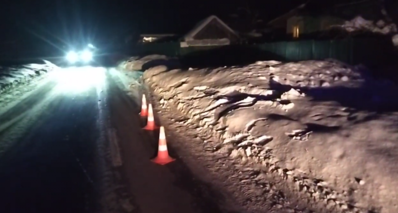 21-летний пешеход добрался до больницы сам после ДТП: водитель скрылся с места наезда в Чкаловском округе