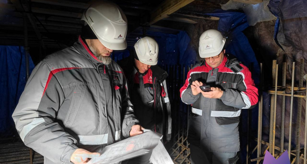  На площади Сенной начали возводить саму станцию метро