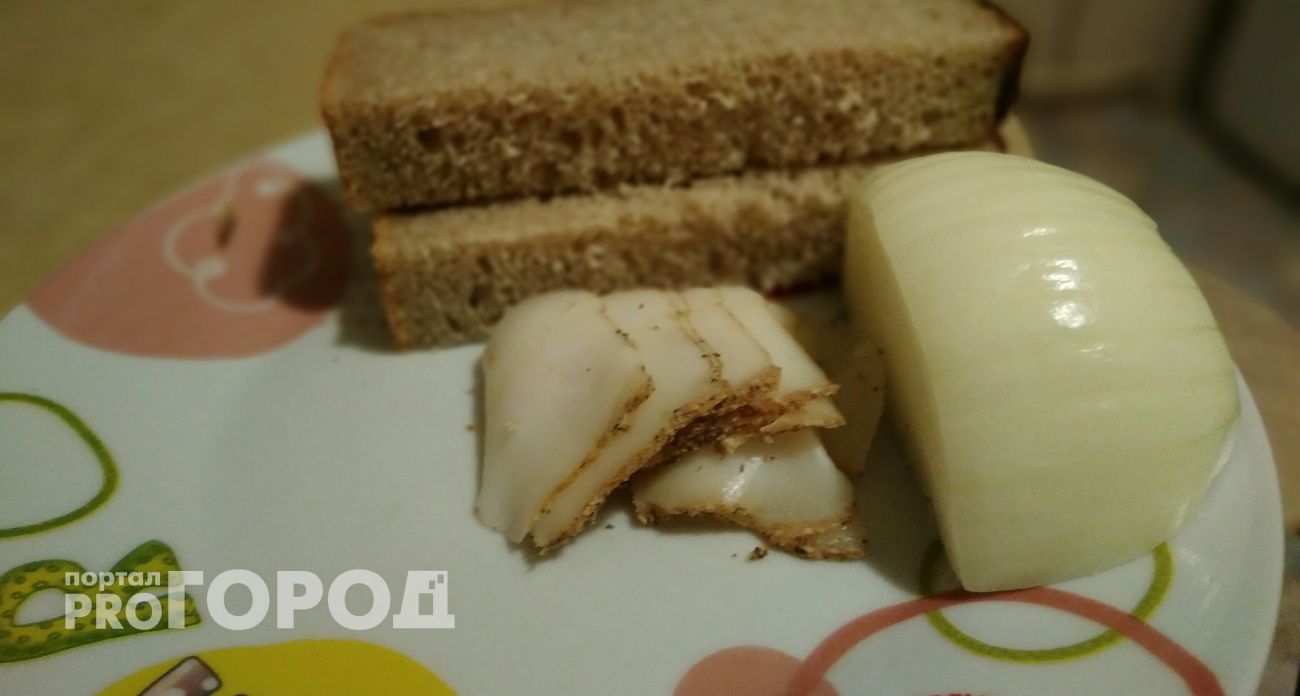 Так солить сало нельзя: 3 ошибки, из-за которых оно становится жёстким, как резина