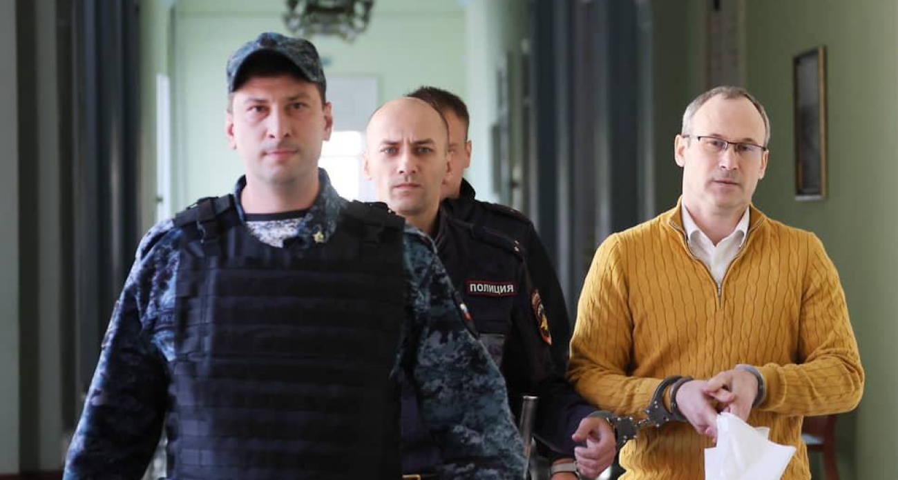 Экс-глава «Теплоэнерго» оправдывает отсутствие штрафов подрядчику с судимым руководителем и налоговыми долгами