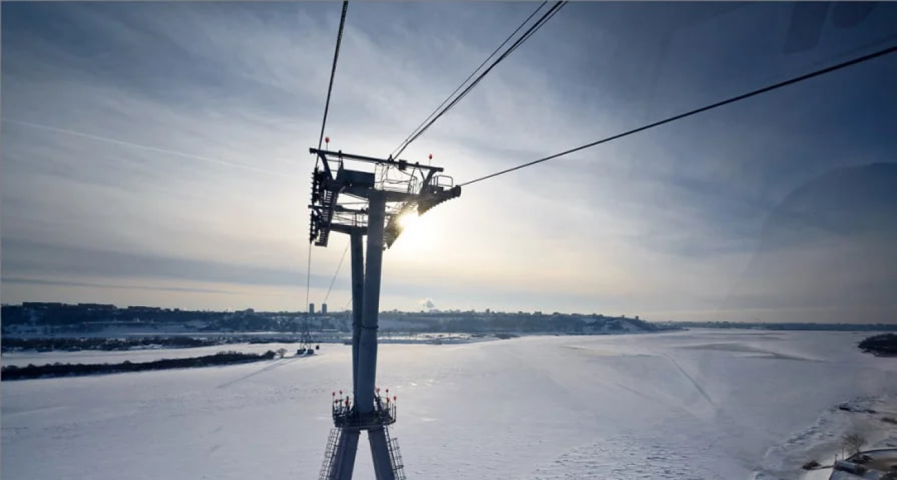 Нижегородцы полетят через Волгу бесплатно, если родились вовремя