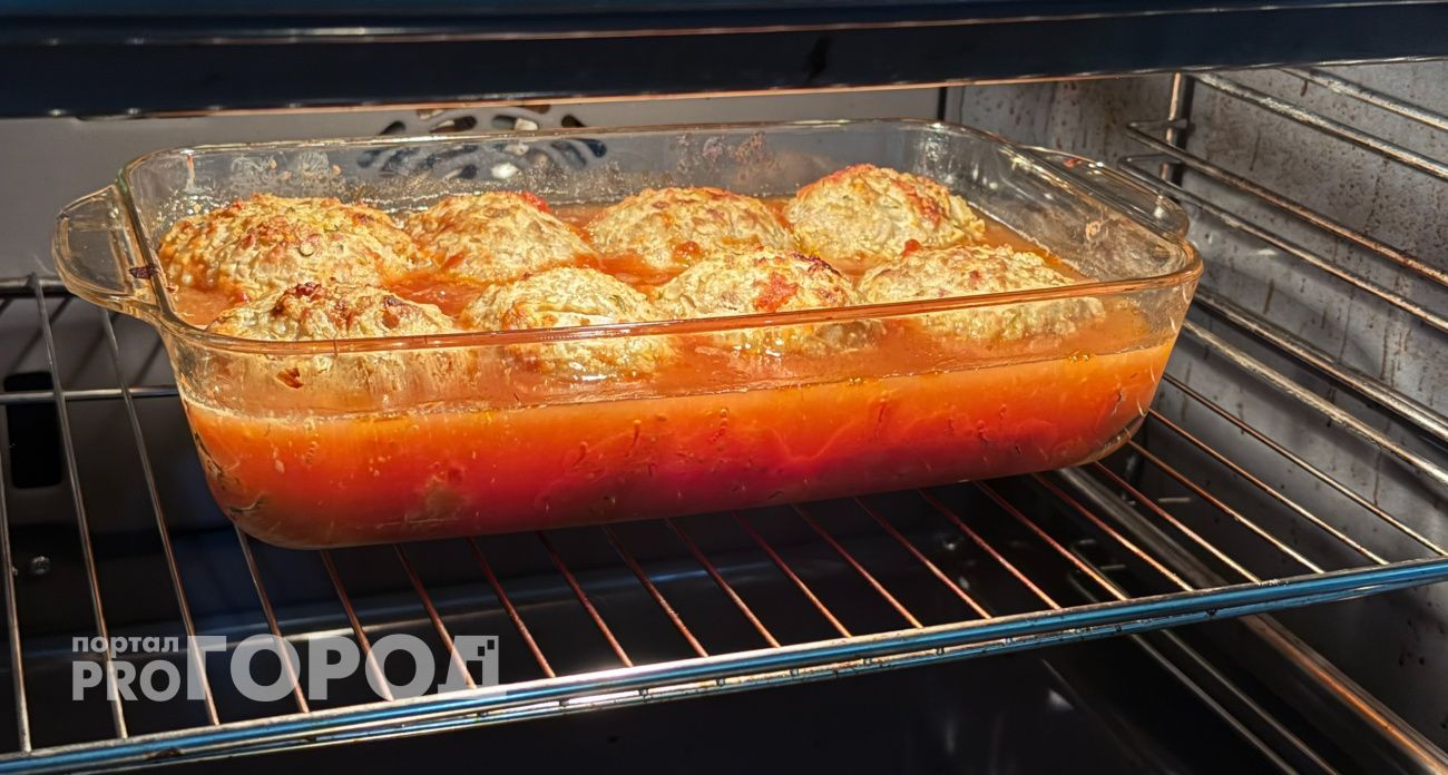 Никаких скребков и едкой химии: назван простой способ отмыть духовку от застарелого жира и нагара - нужна одна таблетка