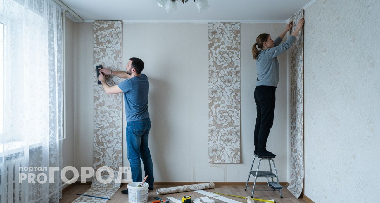 Бумажные обои – вчерашний день: мастера перешли на новый – служит дольше и клеится быстрее