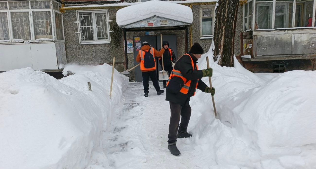 ДУКи пяти районов Нижнего Новгорода работают в усиленном режиме в связи с продолжающимися снегопадами