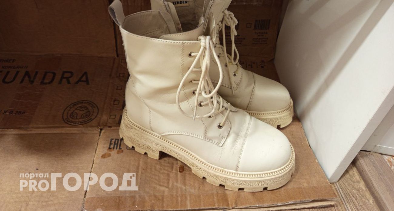 Провожу ватной палочкой по подошве - и ботинки больше не скользят даже в гололёд: эффекта хватает на всю зиму