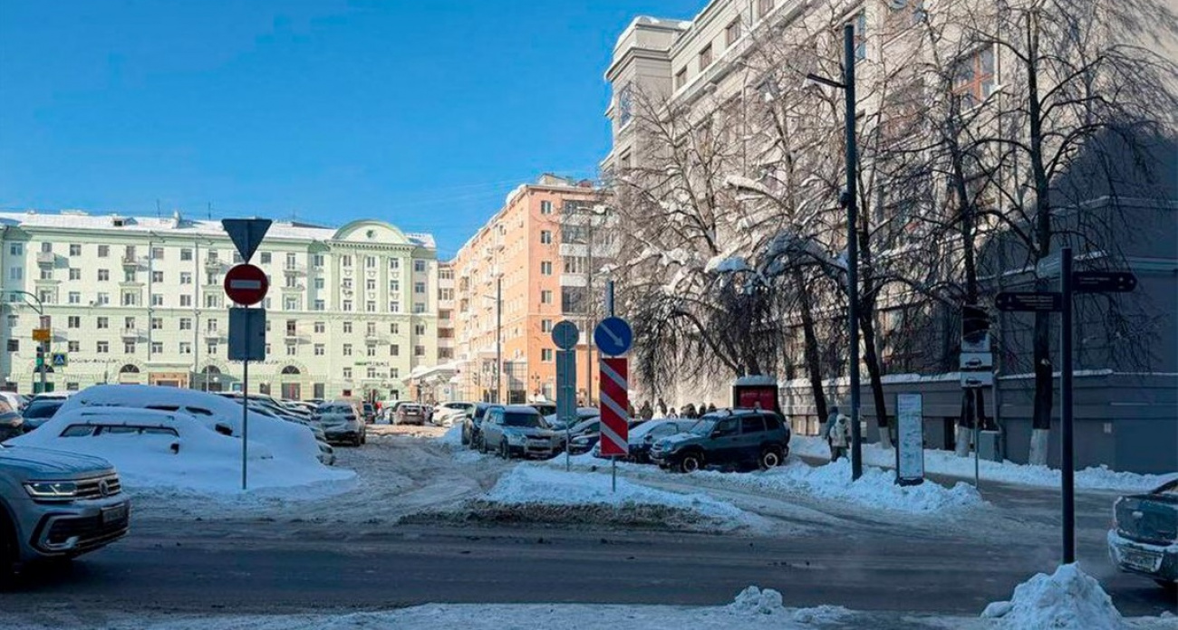 В центре Нижнего Новгорода запустят новую платную стоянку с оплатой через паркомат и приложение