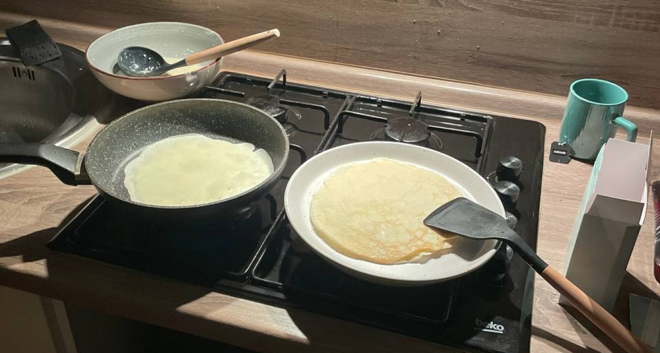 Самые вредные начинки для блинов: что врачи советуют не класть в Масленицу