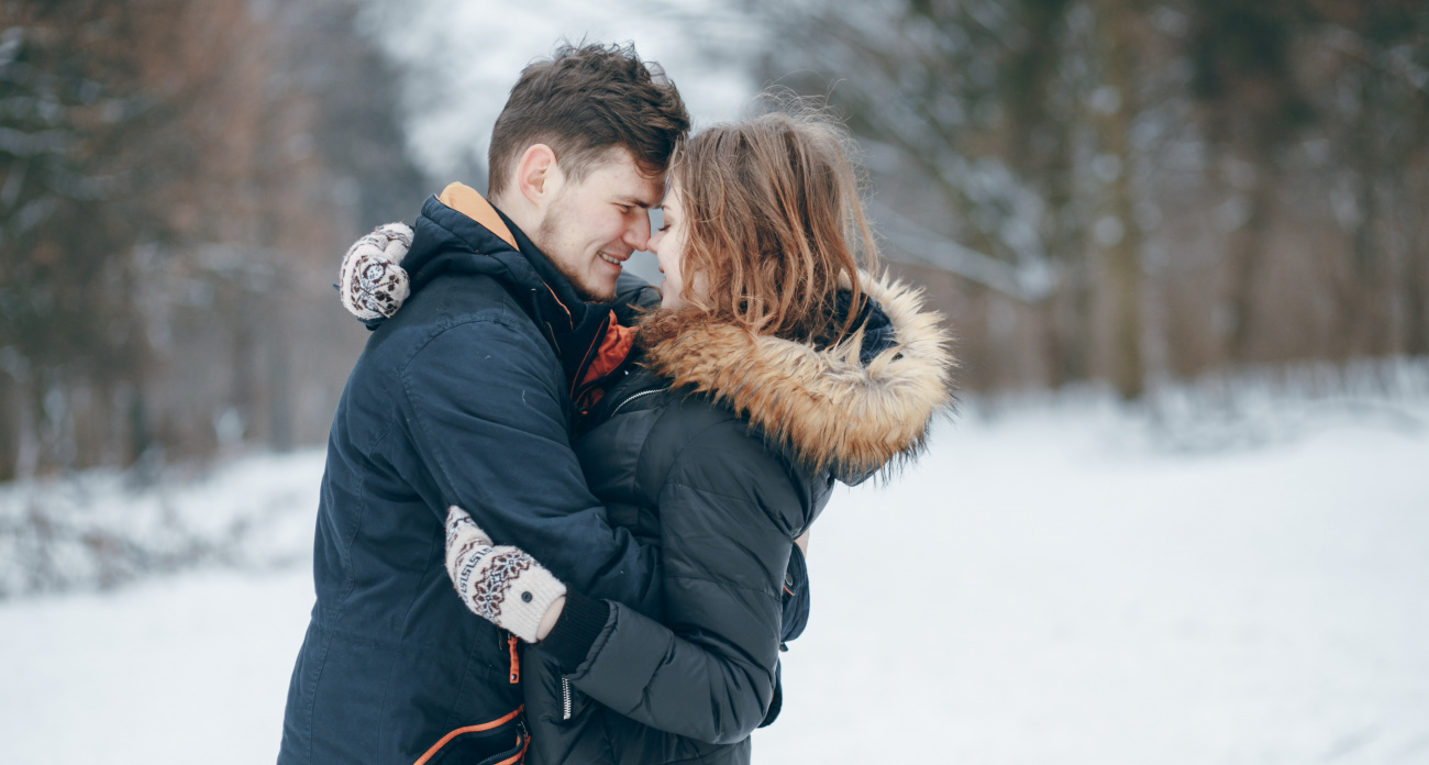 Зумеры, миллениалы или бумеры? Учёные выяснили, кто чаще всего счастлив в браке и почему 