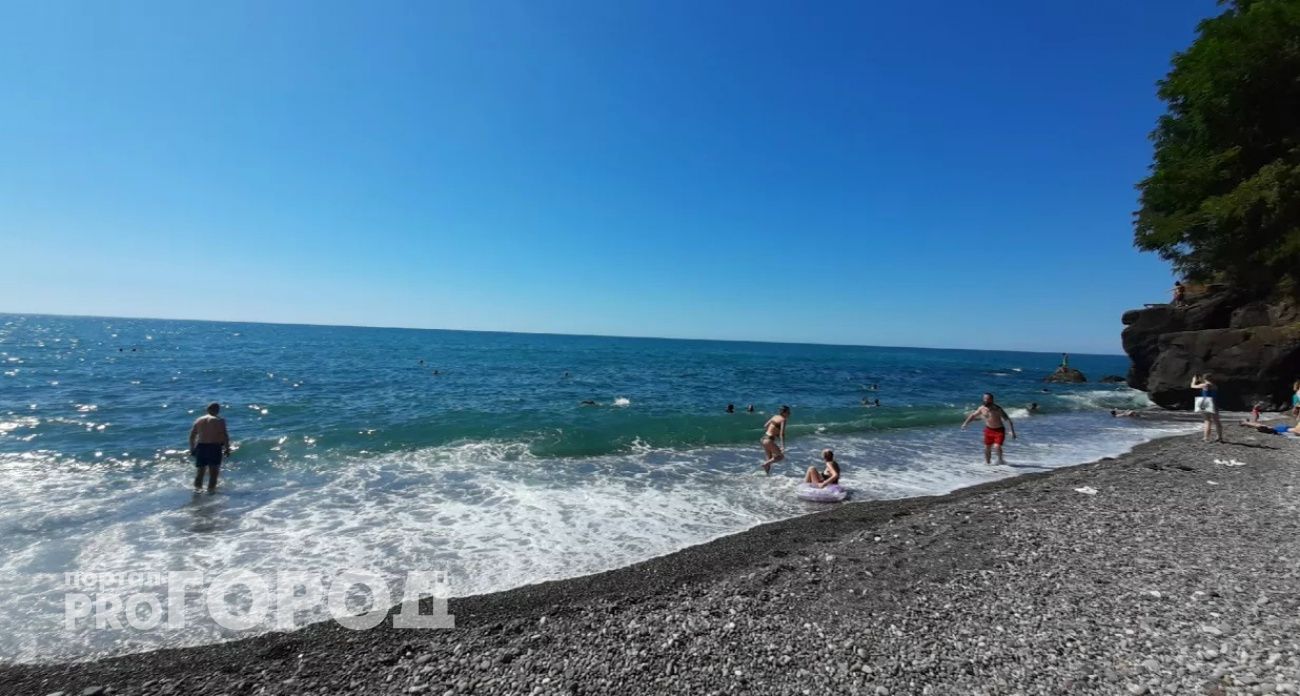 Не Сочи и не Крым: забытый прибрежный городок на Черном море, где отдыхают богачи