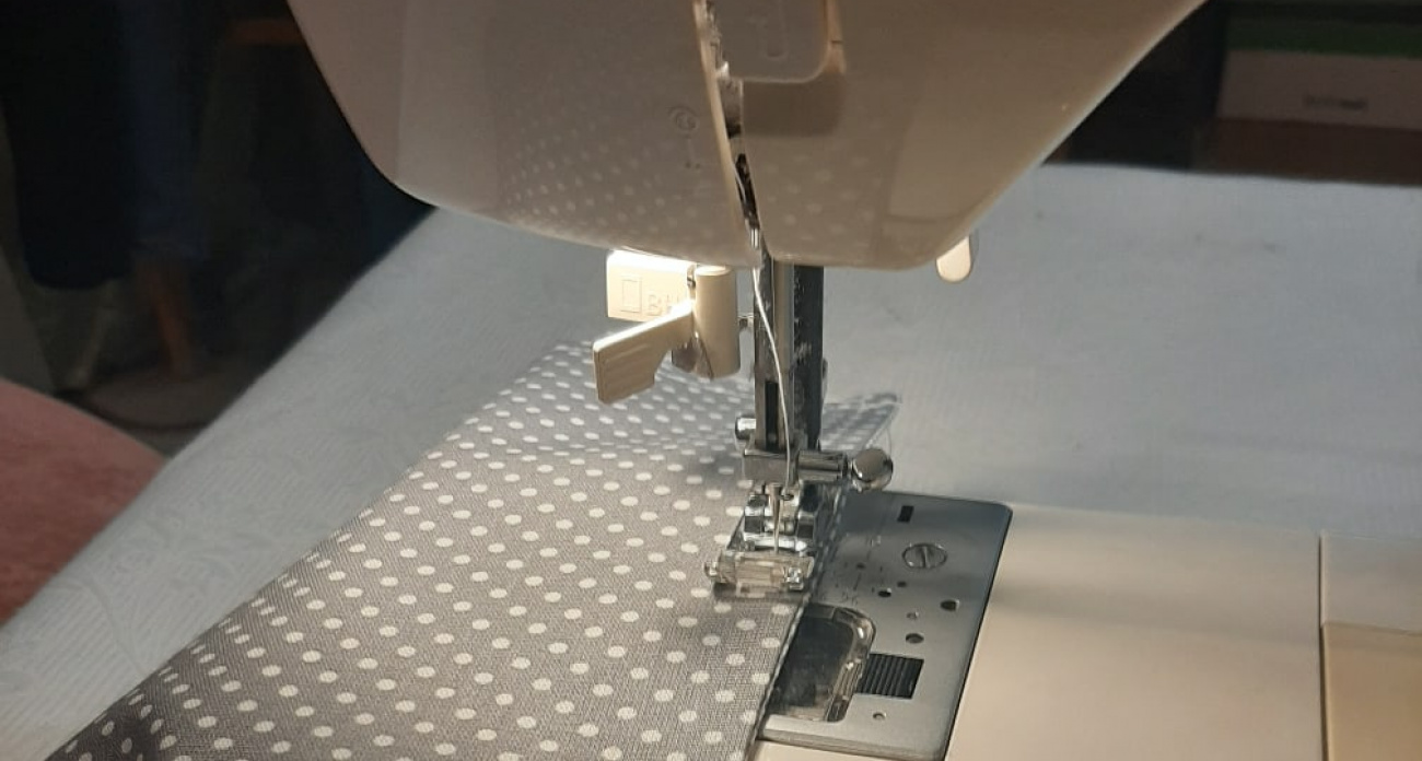 Дарим вторую жизнь обрезкам из ткани: 4 простых идеи превращаются в полезные мелочи для дома