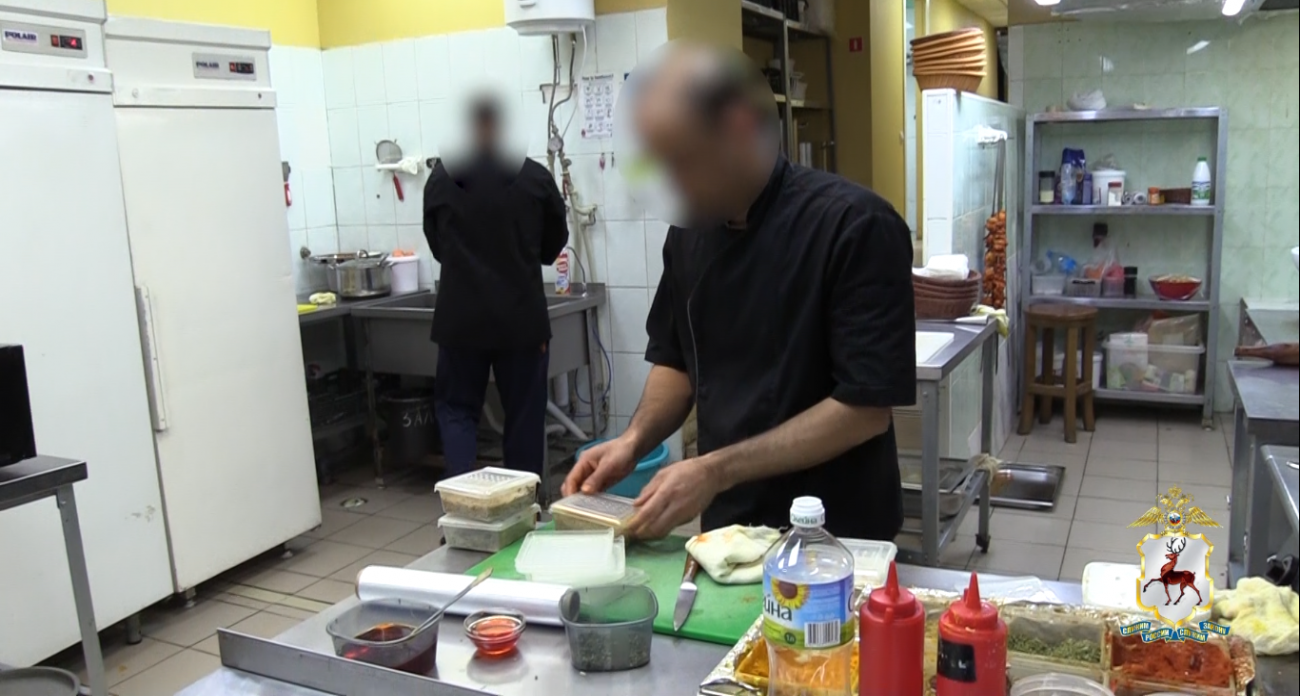 В Нижнем Новгороде накажут индийский ресторан за наличие зарубежных работников