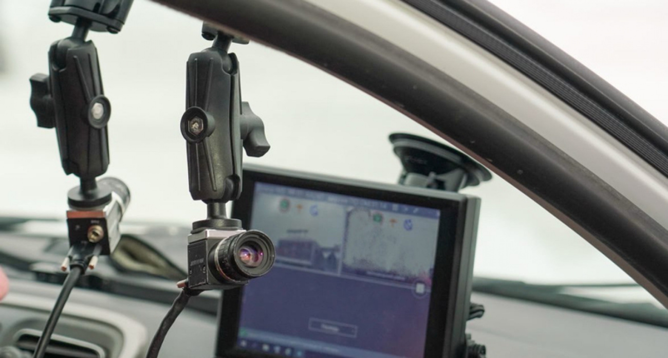 ИИ-система выявляет наледь и сосульки на крышах в Нижнем Новгороде