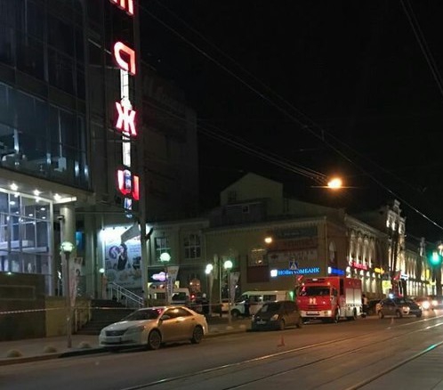 Посетителей и работников торгового центра эвакуировали в центре Нижнего Новгорода