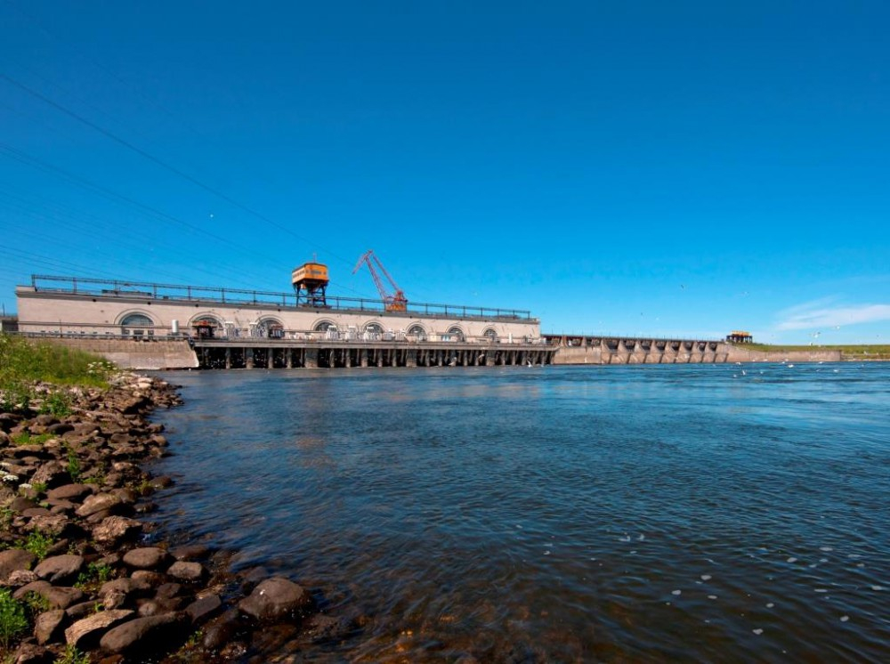 Мост Нижегородской ГЭС вновь открыт для большегрузов