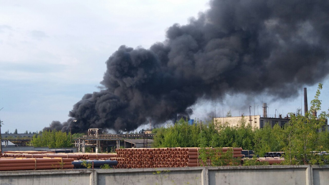 В Нижегородской области произошел  крупный пожар на химическом заводе