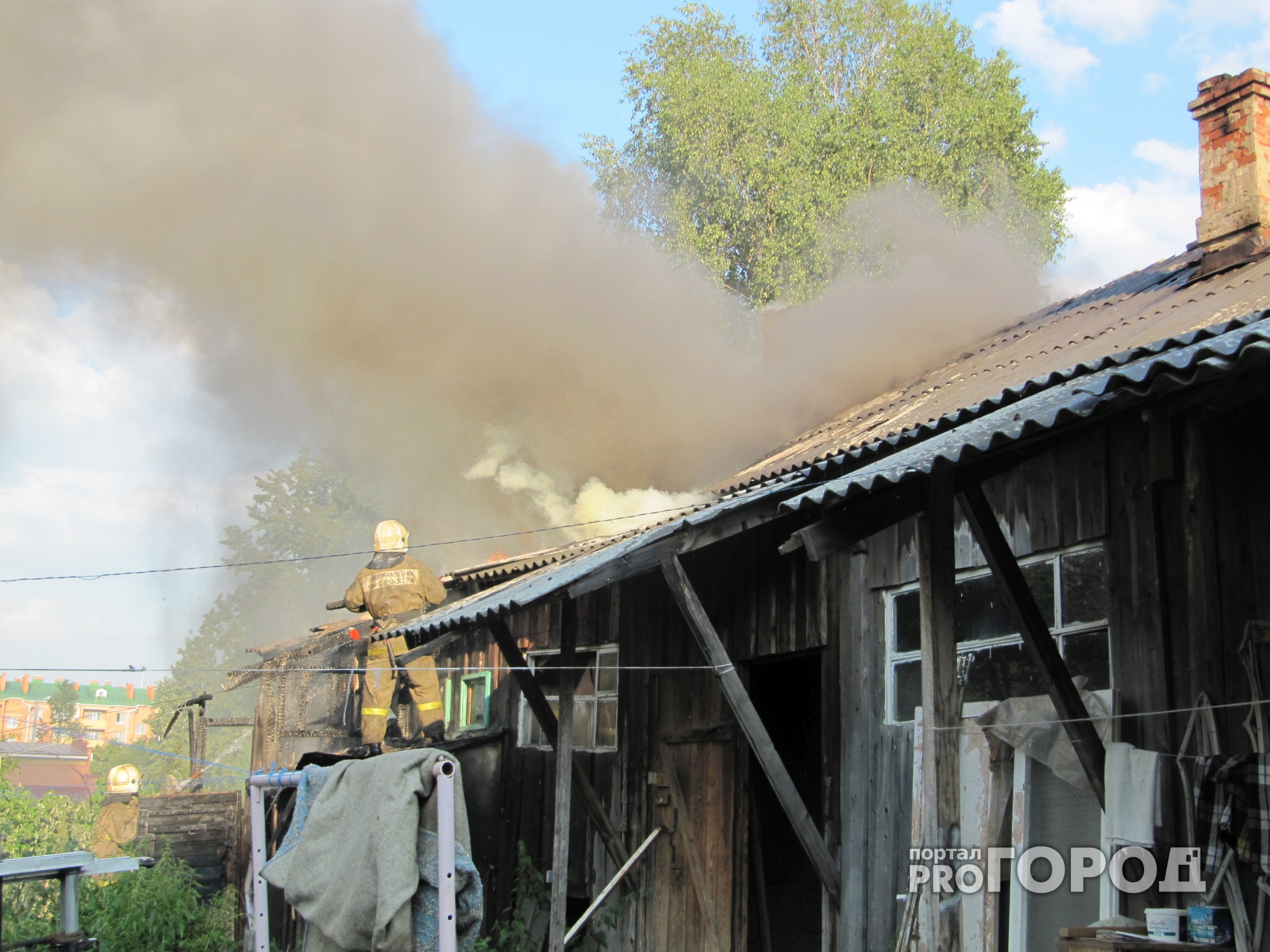 В Нижегородской области из-за роковой случайности сгорели дом, гараж и машина
