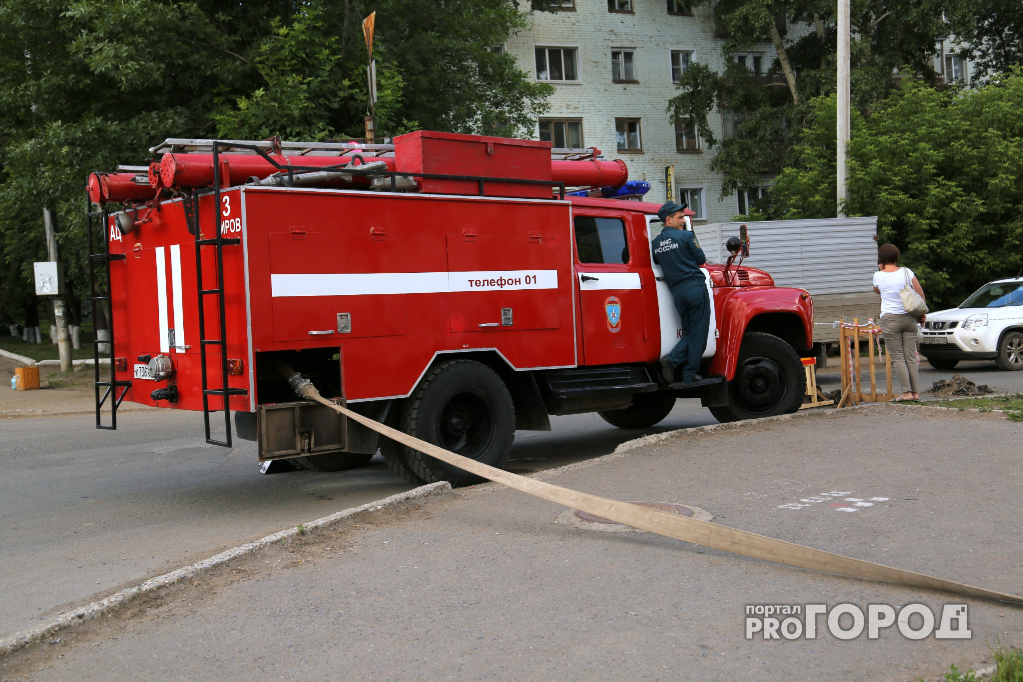 В Нижегородской области на трассе загорелся КамАЗ