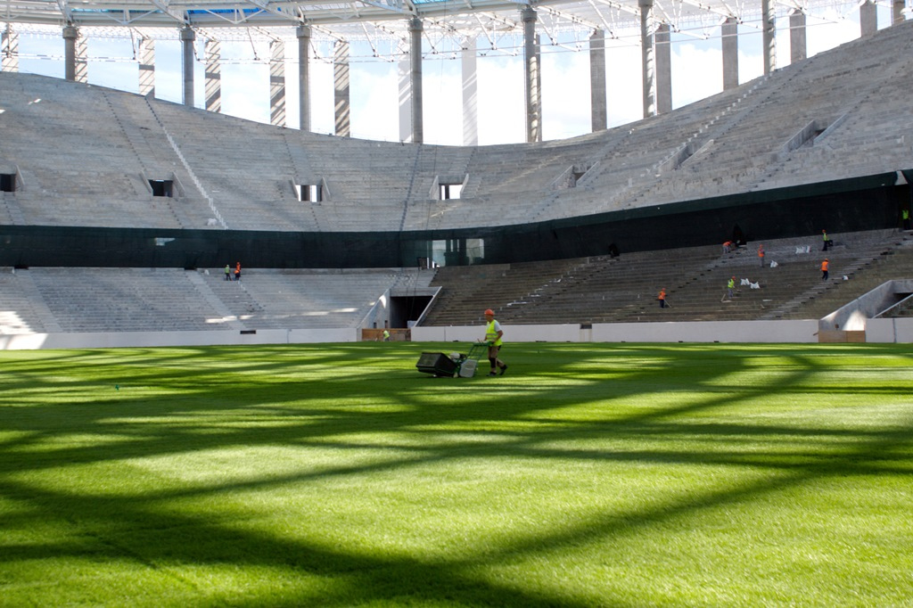 Делегация ФИФА оценила работы на стадионе "Нижний Новгород"
