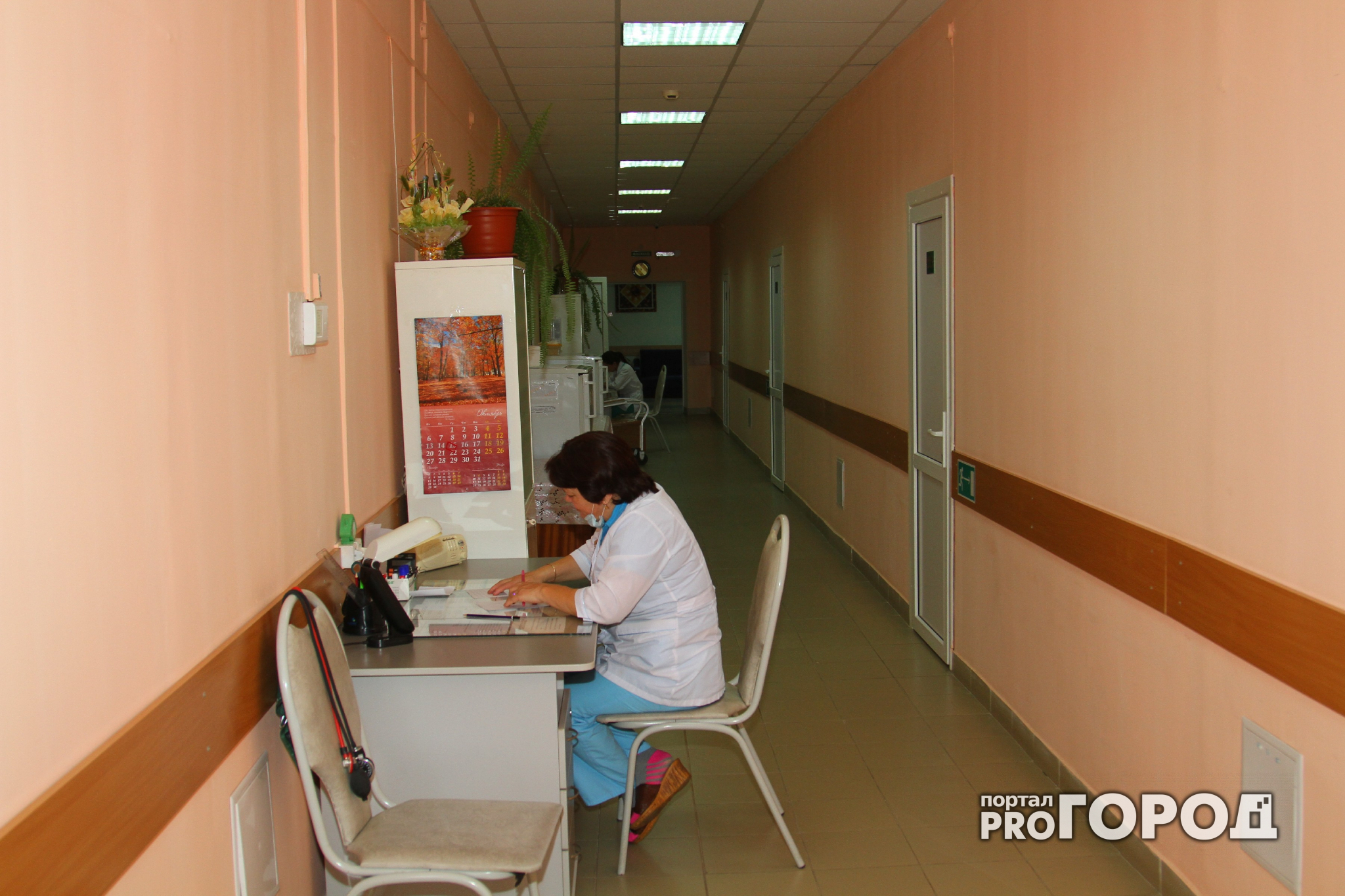 В нижегородской больнице пациентов консультируют уборщицы (ВИДЕО)