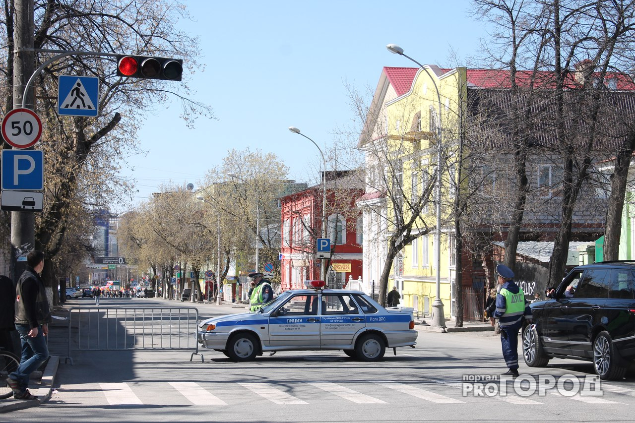 На трех улицах Нижнего Новгорода временно перекроют движение транспорта