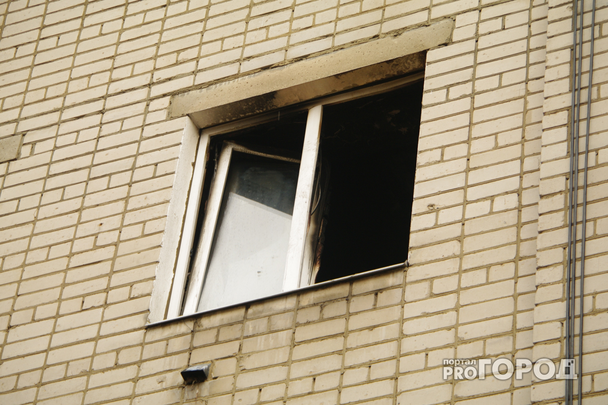 23 человека экстренно эвакуировали из горящего дома в Нижнем Новгороде