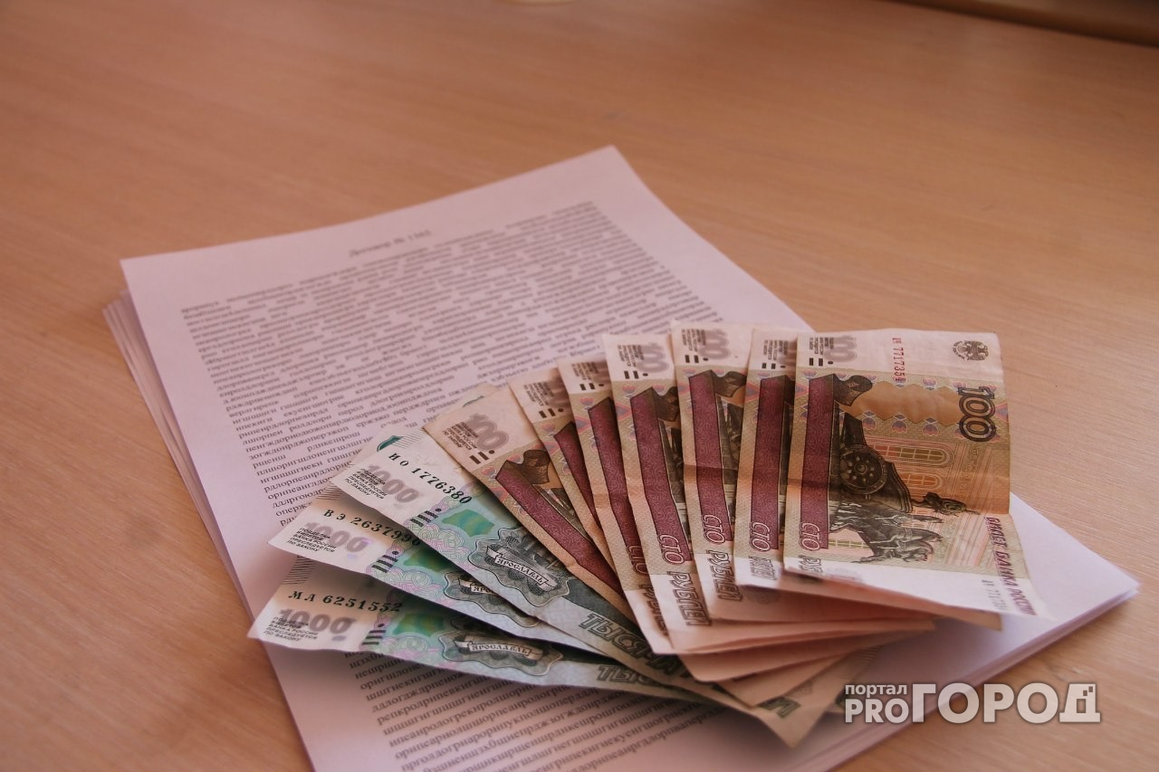В Нижнем лжеработник банка снял со счета 81-летней пенсионерки восемь тысяч рублей
