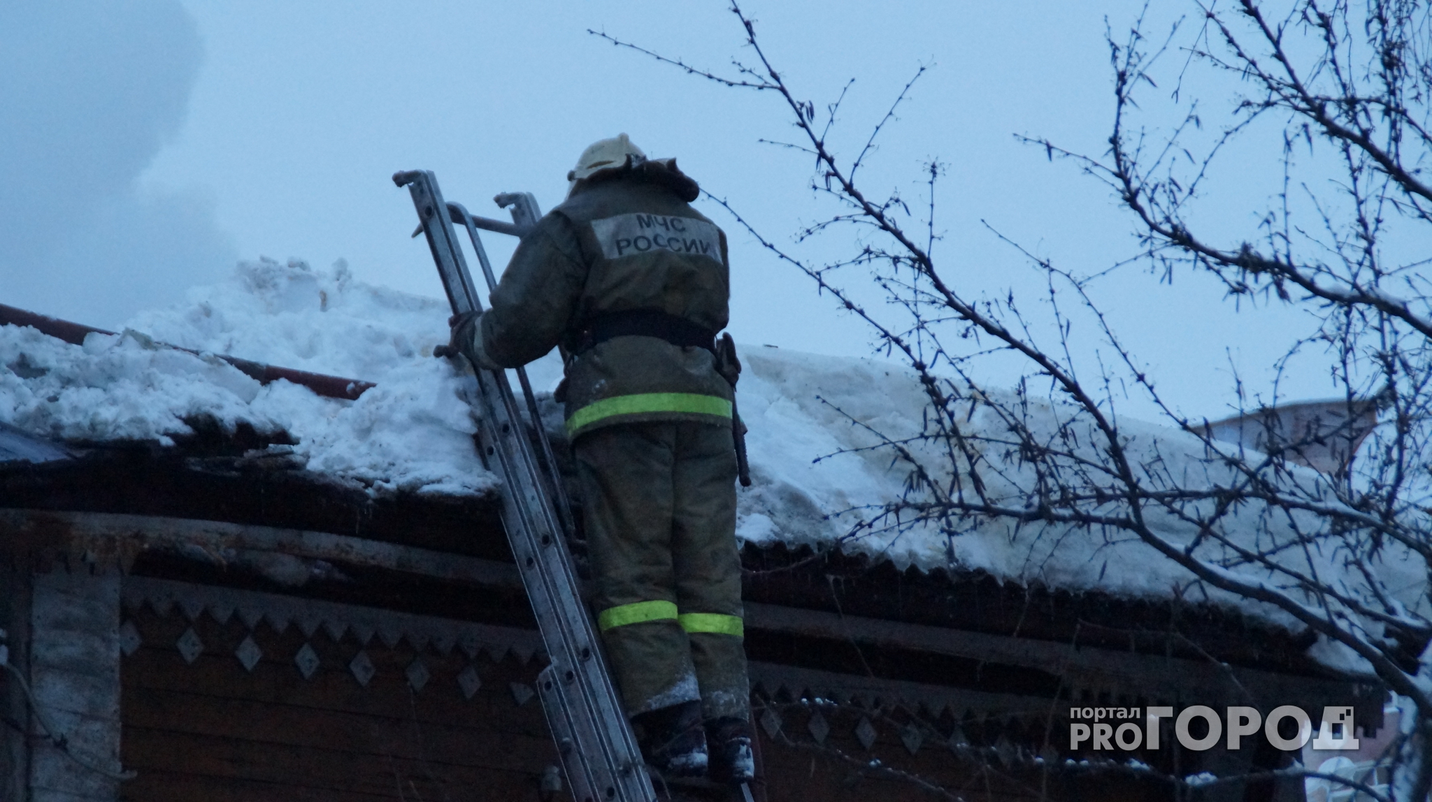 В Нижегородской области сгорели три дома: двое человек погибли и один пострадал