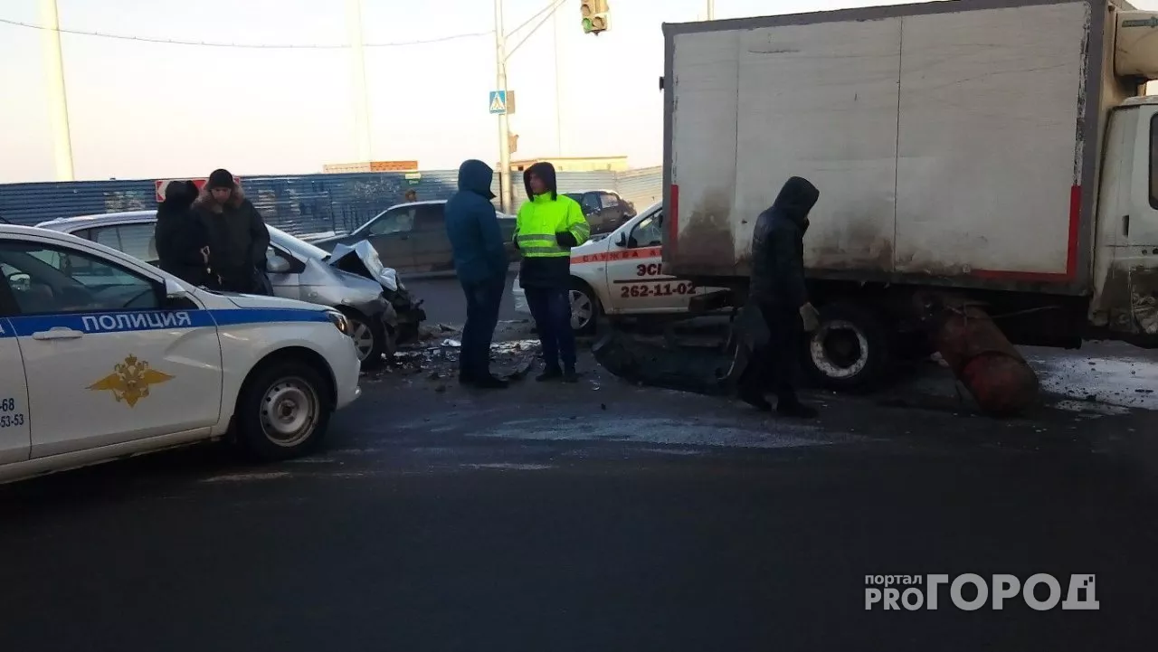 Фото к статье: В центре Нижнего Новгорода из-за ДТП образовалась пробка