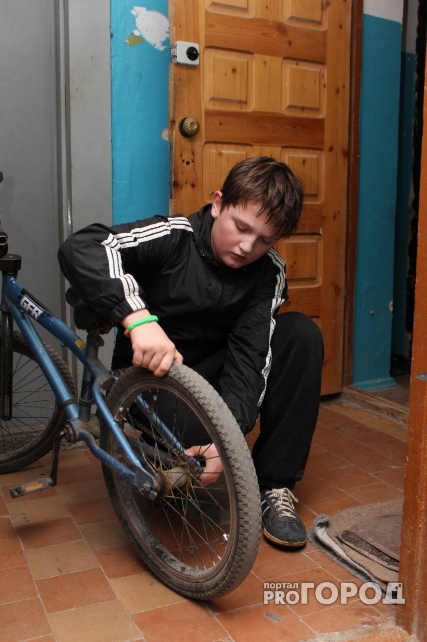 Восьмилетний велосипедист попал под колеса машины в Автозаводском районе