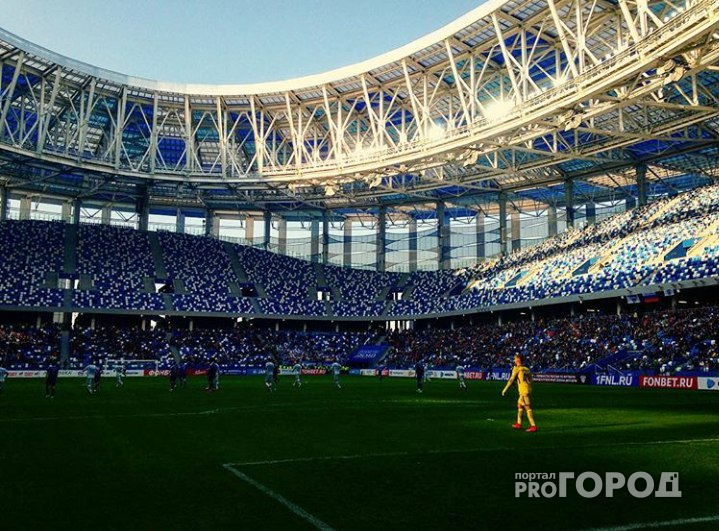 Болельщика увезли на скорой с первого матча на стадионе "Нижний Новгород"