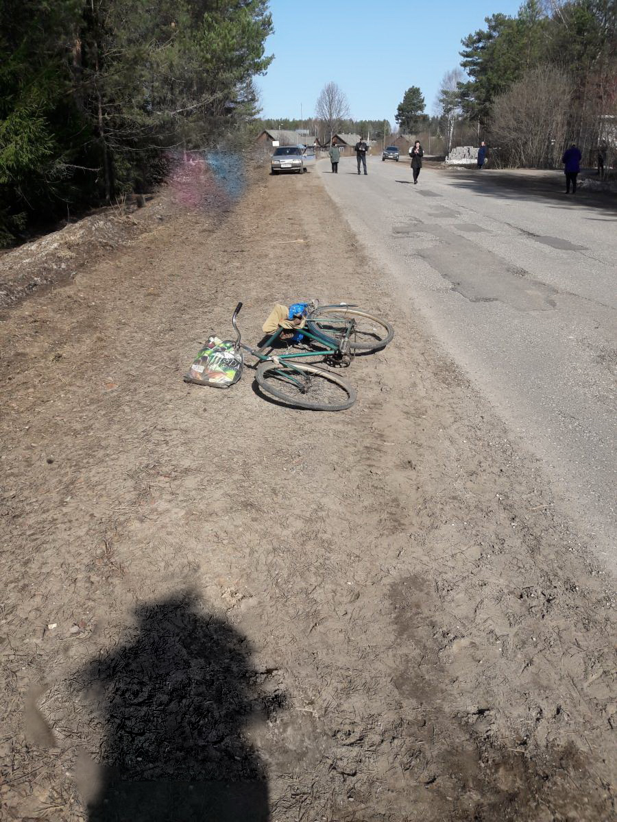 В Ветлужском районе 49-летняя велосипедистка погибла под колесами ВАЗа