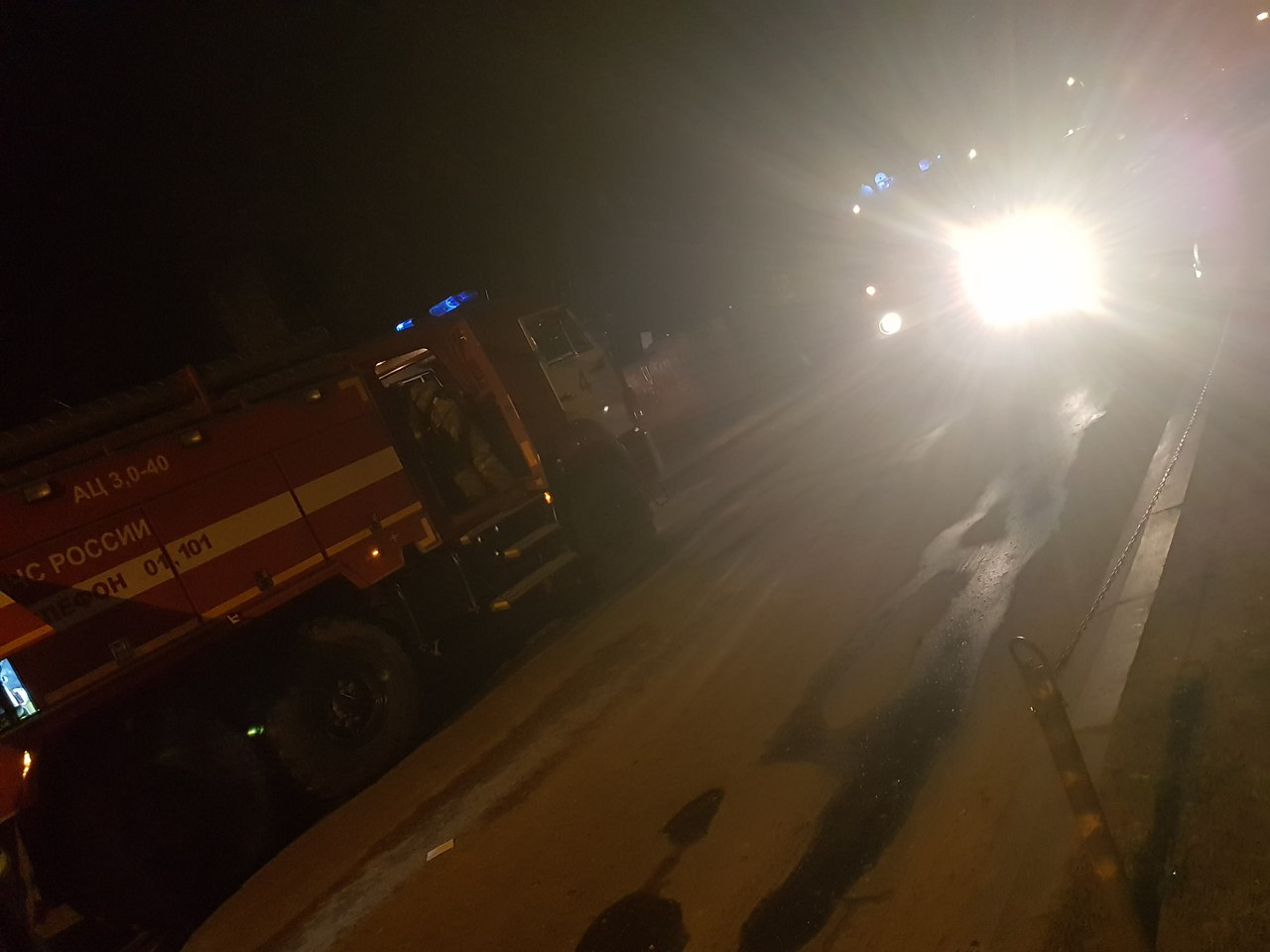 Автосервис загорелся на улице Рыбинской Нижнего Новгорода (ФОТО, ВИДЕО)