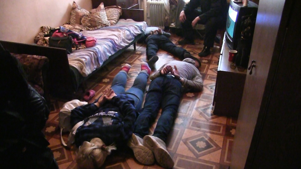 Нижегородские полицейские прикрыли наркопритон в Советском районе