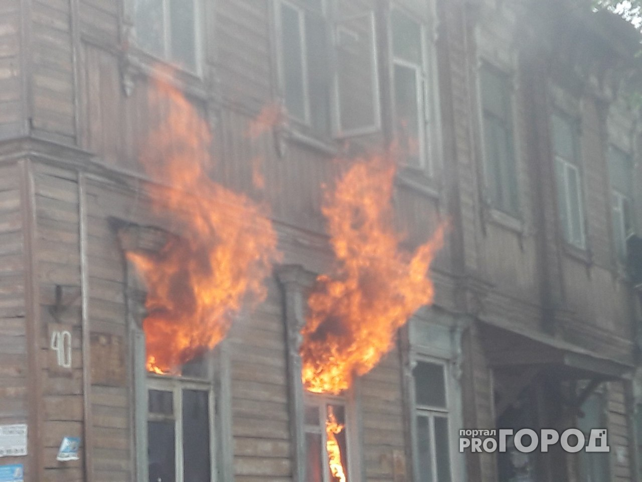 Пожарные спасли женщину из огня в Вадском районе