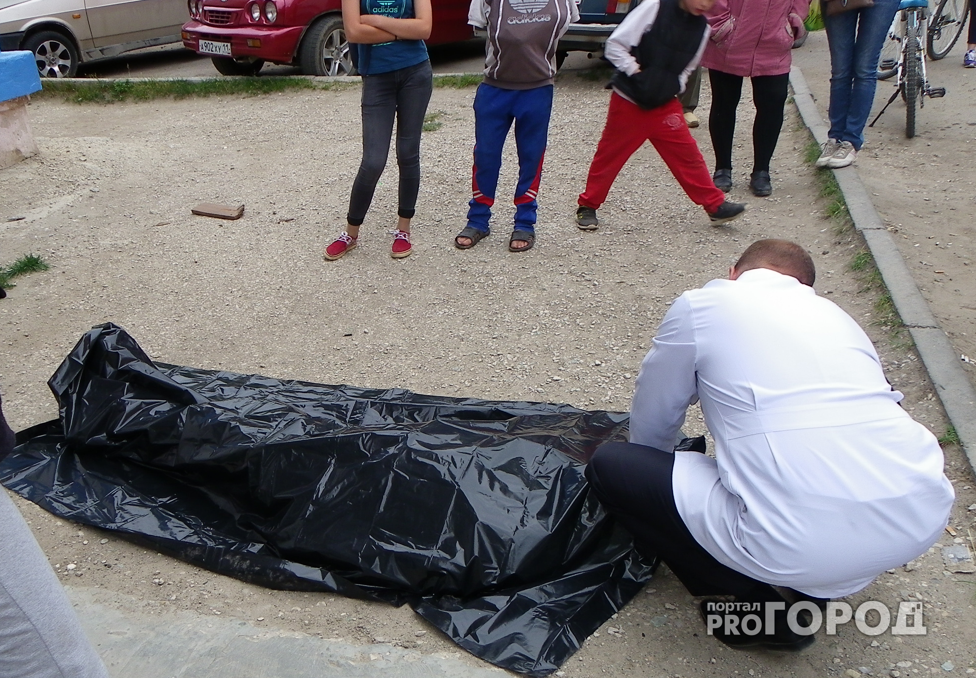 В Автозаводском районе на берегу озера обнаружен труп женщины
