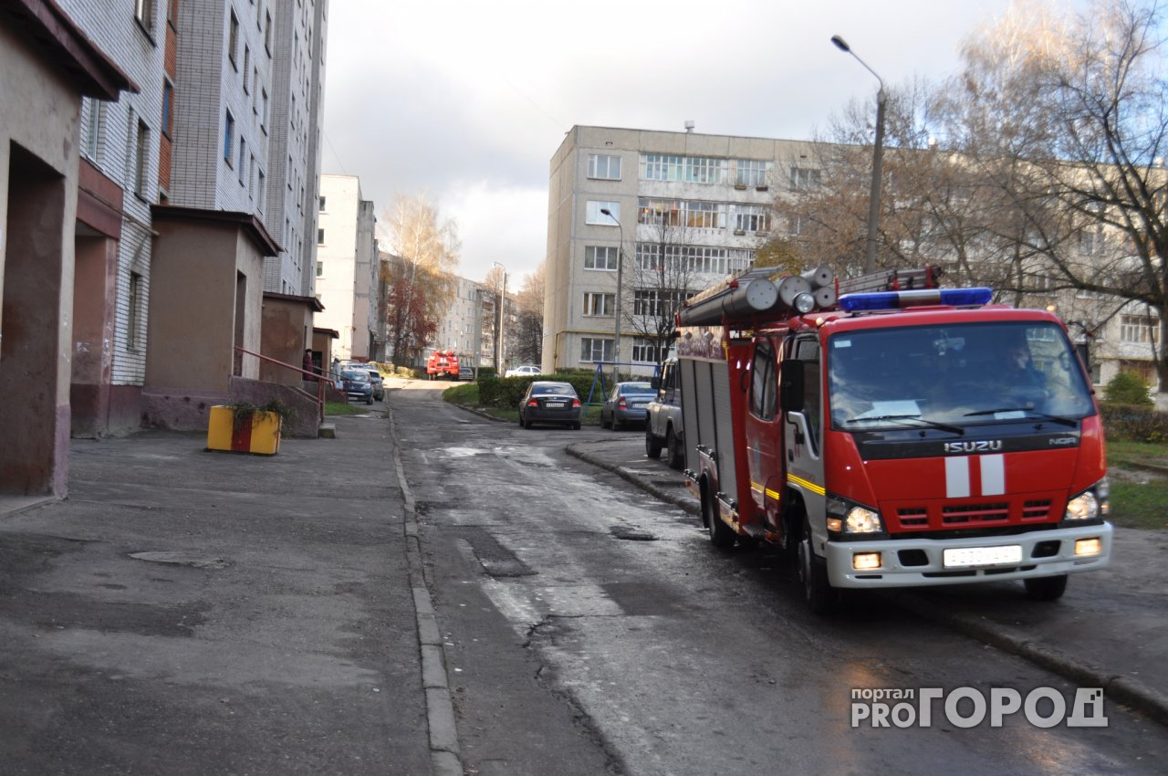 Семь человек эвакуировали и одного спасли на пожаре в Московском районе