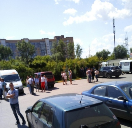 Торговый центр "Бурнаковский" экстренно эвакуирован в Нижнем Новгороде