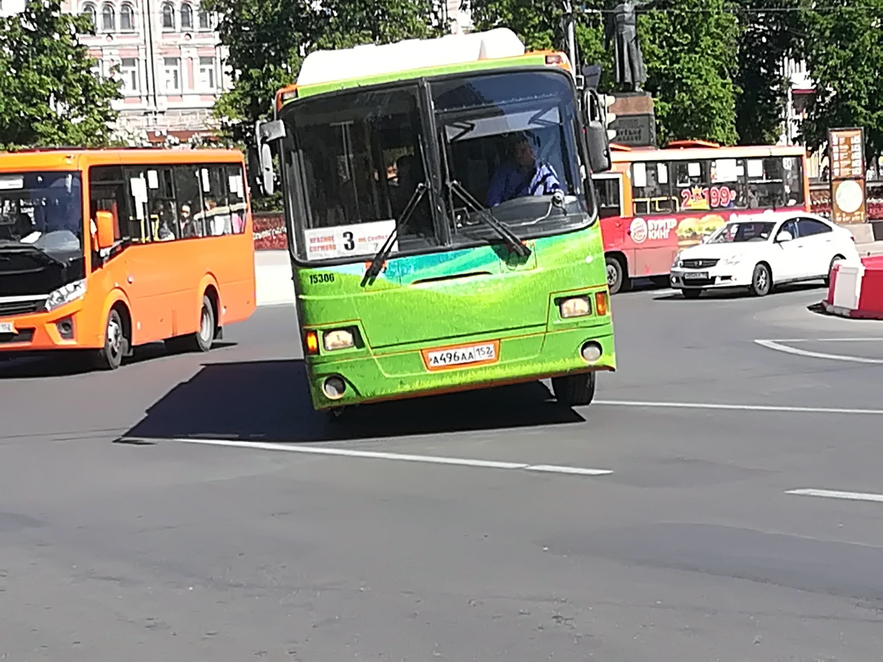 Движение автобусов и троллейбусов изменилось в центре Нижнего Новгорода