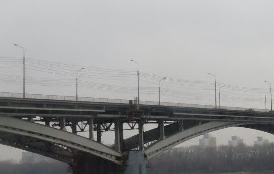Движение по четырем полосам открыли на Мызинском мосту с 1 сентября