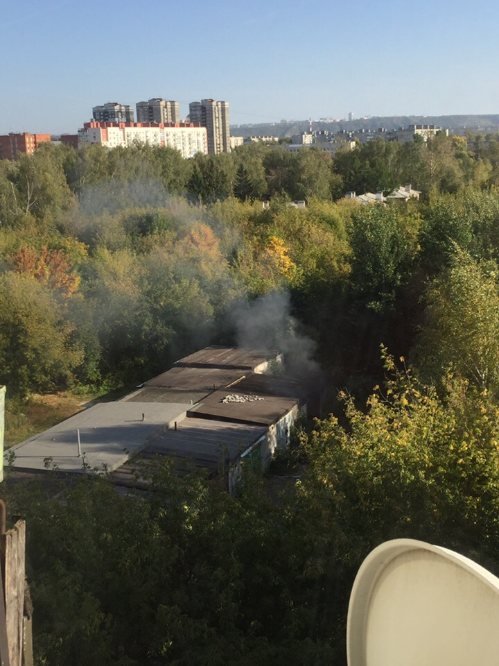 Гараж сгорел в Автозаводском районе (ВИДЕО)