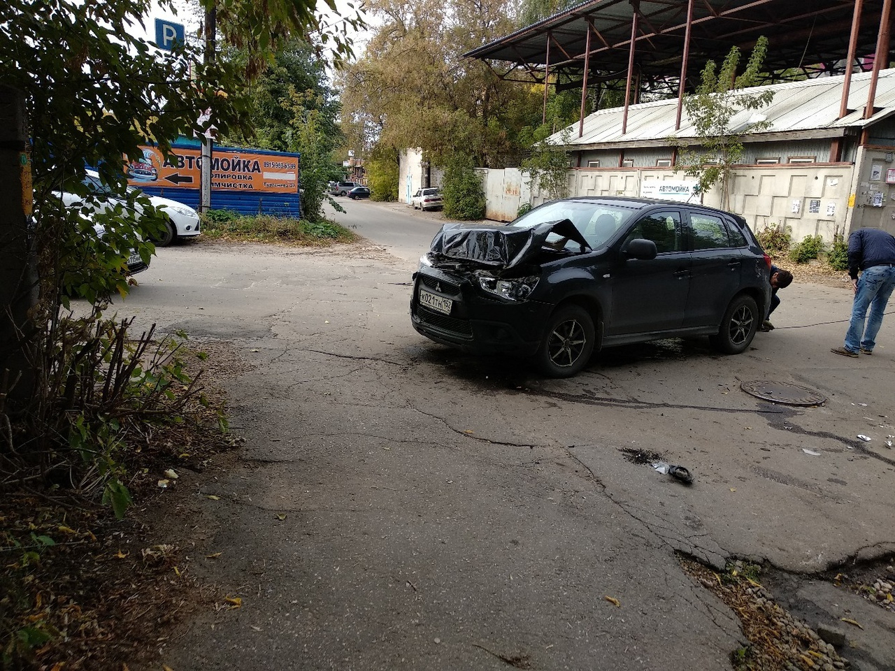 Газель опрокинулась в Бойновском переулке Нижнего Новгорода (ФОТО, ВИДЕО)