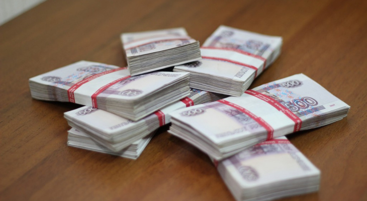 Экс-сотрудник налоговой службы вымогал у нарушителя 1,5 млн рублей