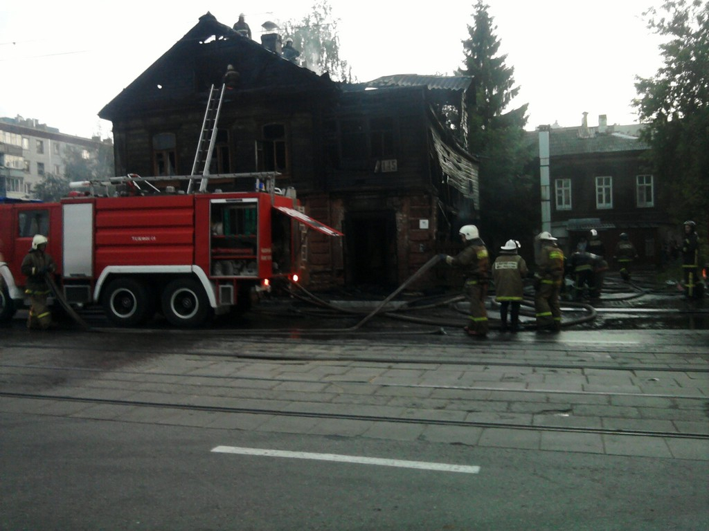 Два человека погибли на пожаре из-за неисправного печного отопления в Сосновском районе