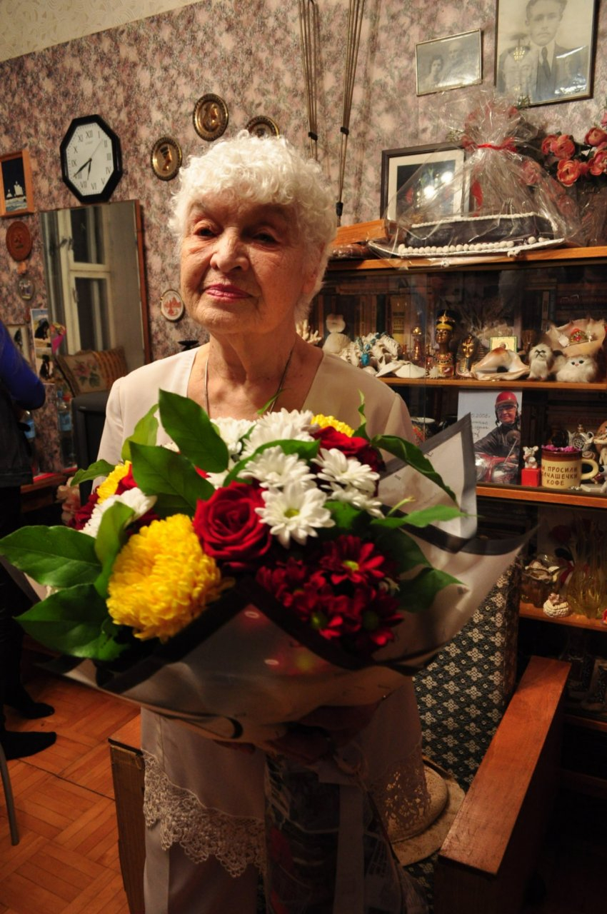 Байкеры со всей России поздравили легендарную нижегородку Лию Клюйкову (ФОТО)