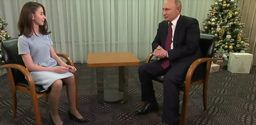 Вы очень красивый: 17-летняя нижегородка Регина взяла интервью у Владимира Путина (ВИДЕО)